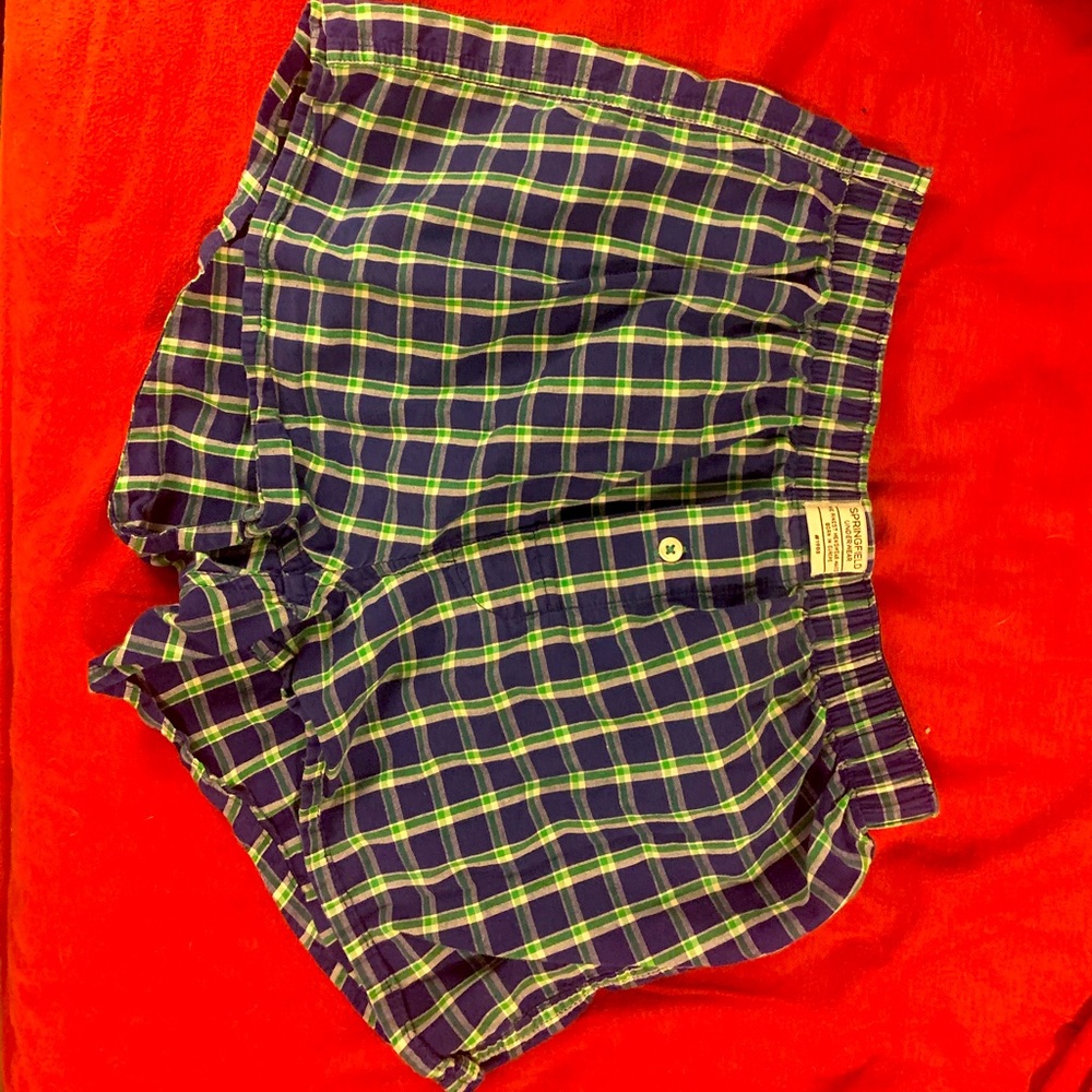 Men’s boxers size small